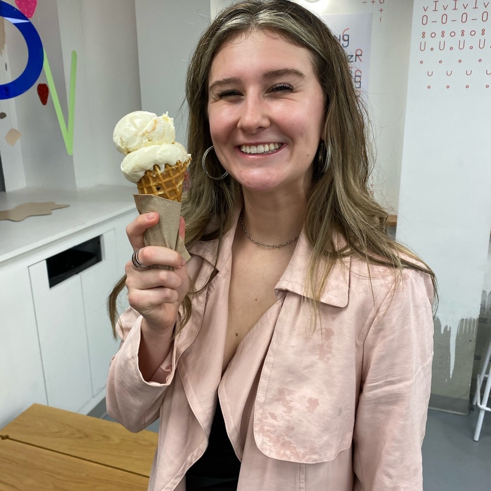 Meet your Posher, Courtney